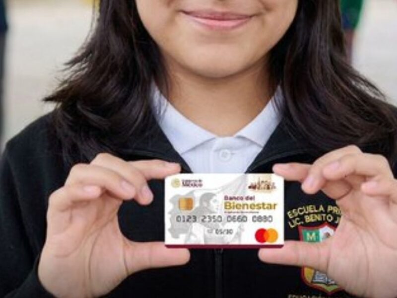 2 mil 500 pesos para útiles escolares de la Beca Rita Cetina