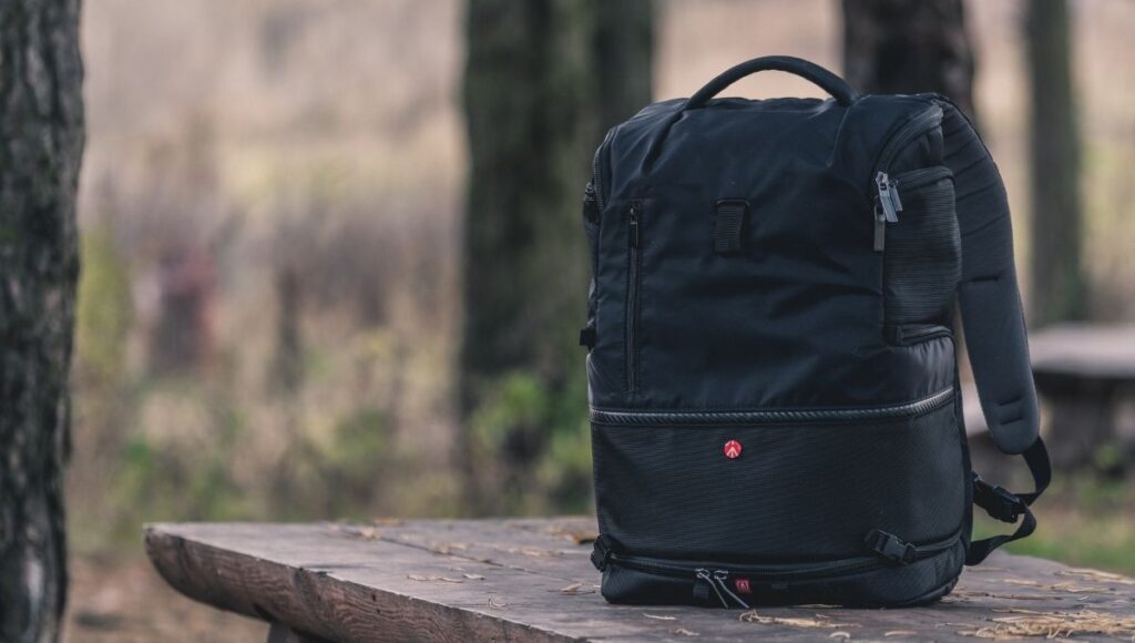 Cómo reparar una mochila rota