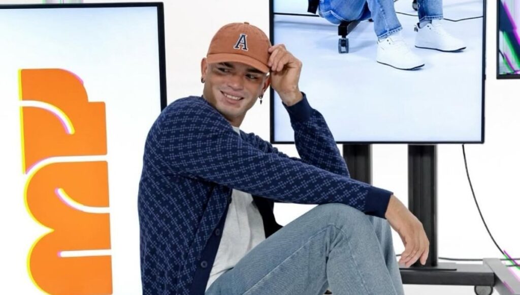 Daniel Ruenes ahora es cajero en Oxxo