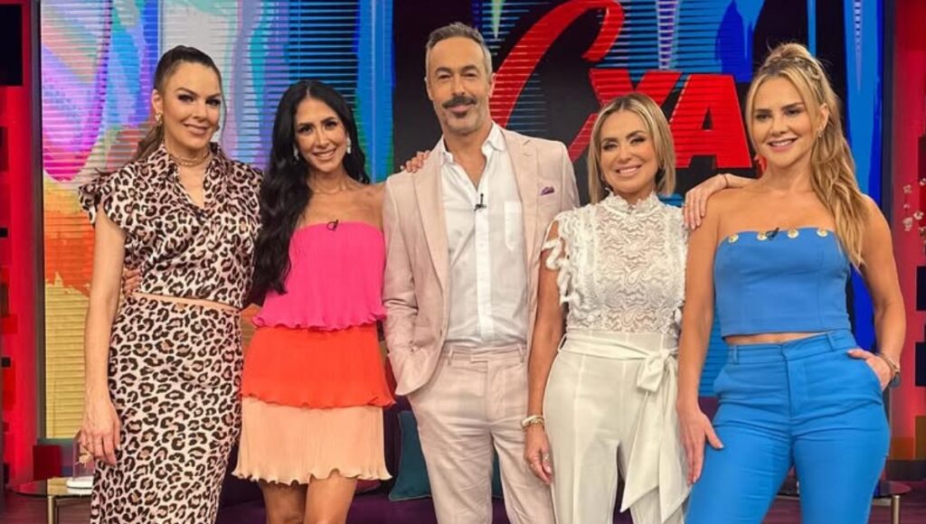 Carlos Arenas sufre accidente en vivo