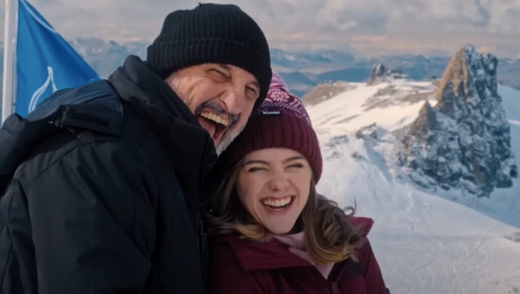 'Casi Familia' película de comedia en Netflix.