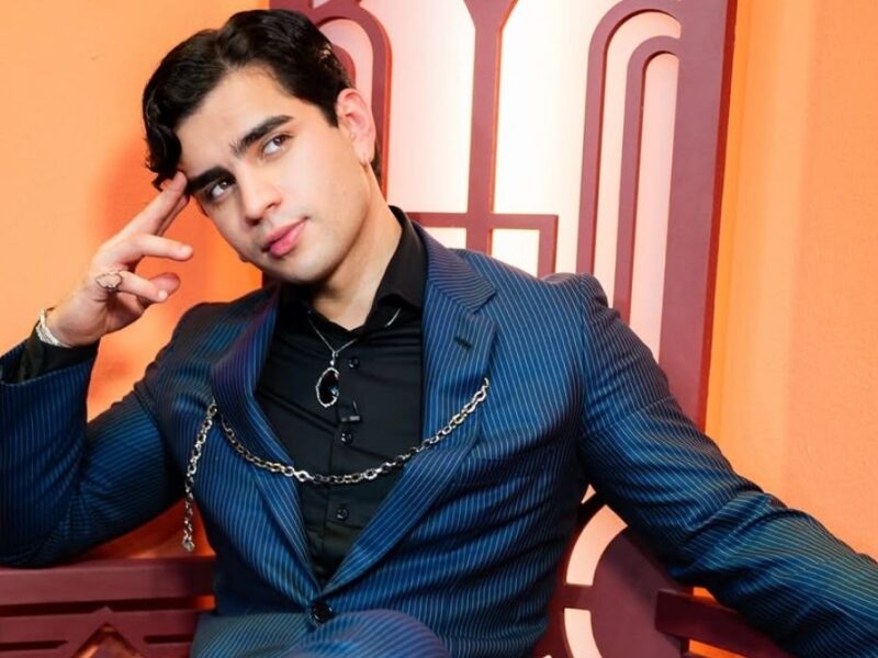 novia de Aaron Mercury