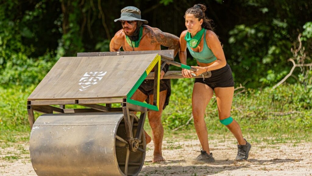 por que andrea salio de survivor mexico