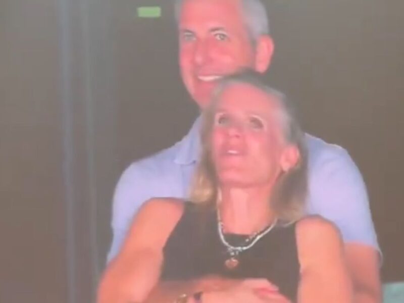 ¿Quién es la esposa de Andy Byron? CEO que fue cachado en pleno concierto siendo infiel con la de RH