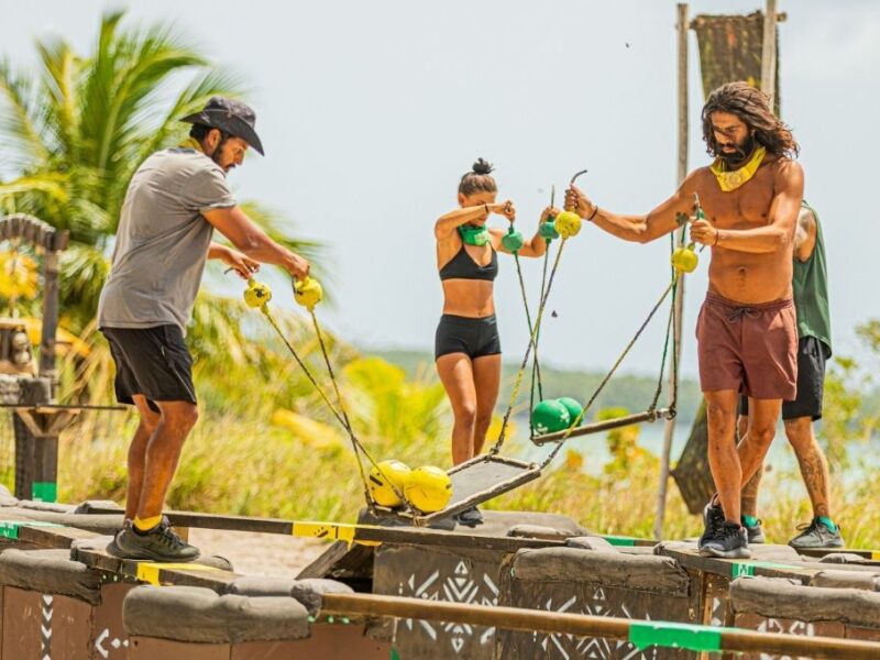 se revelan a los dos participantes de survivor eliminados en tiempo real antes de la fusion