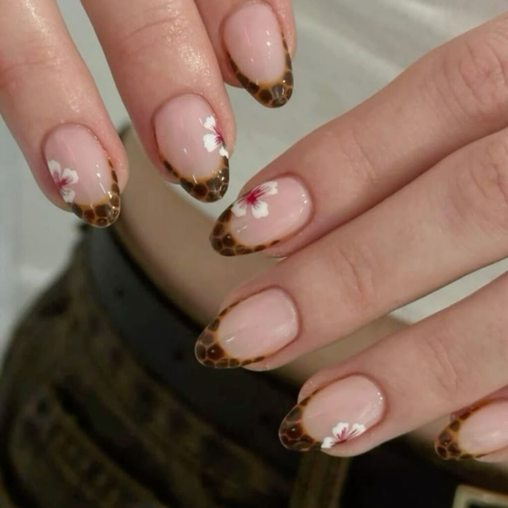 Ideas de manicura de los años 90 para la temporada verano 2025