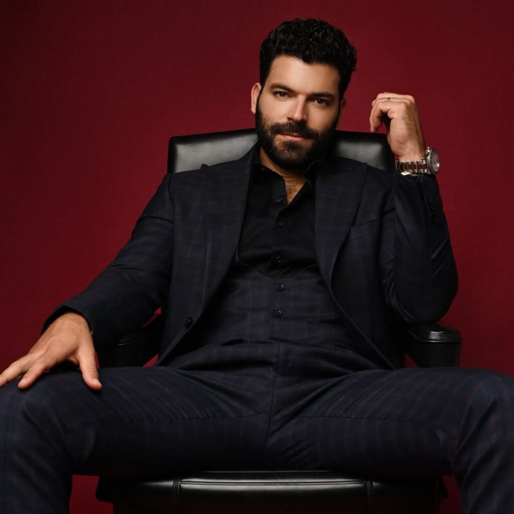 Adrián Di Monte recibe dinero por error en La Casa de los Famosos México