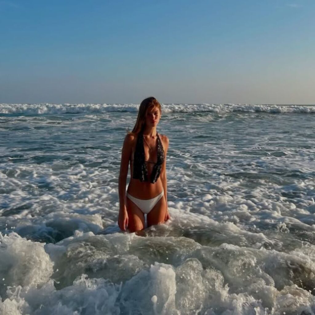 Valentina Gilabert reaparece como modelo en un evento