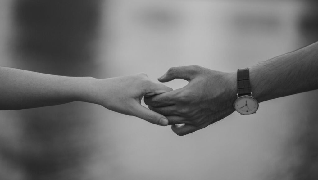 Qué es la teoría de agosto y por qué afecta a las parejas