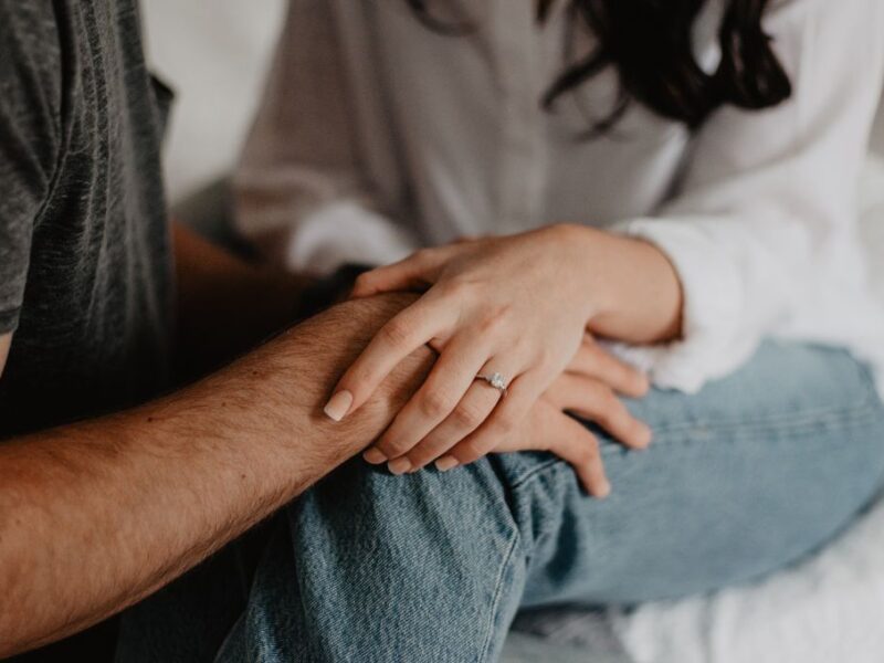 Qué es la teoría de agosto y por qué afecta a las parejas