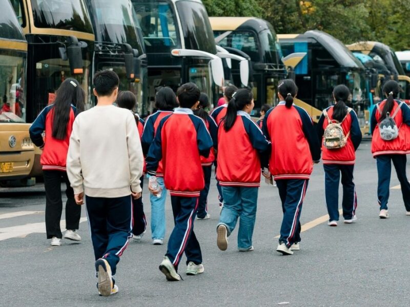 Precios de transporte escolar en Nuevo León para el regreso a clases 2025-2026