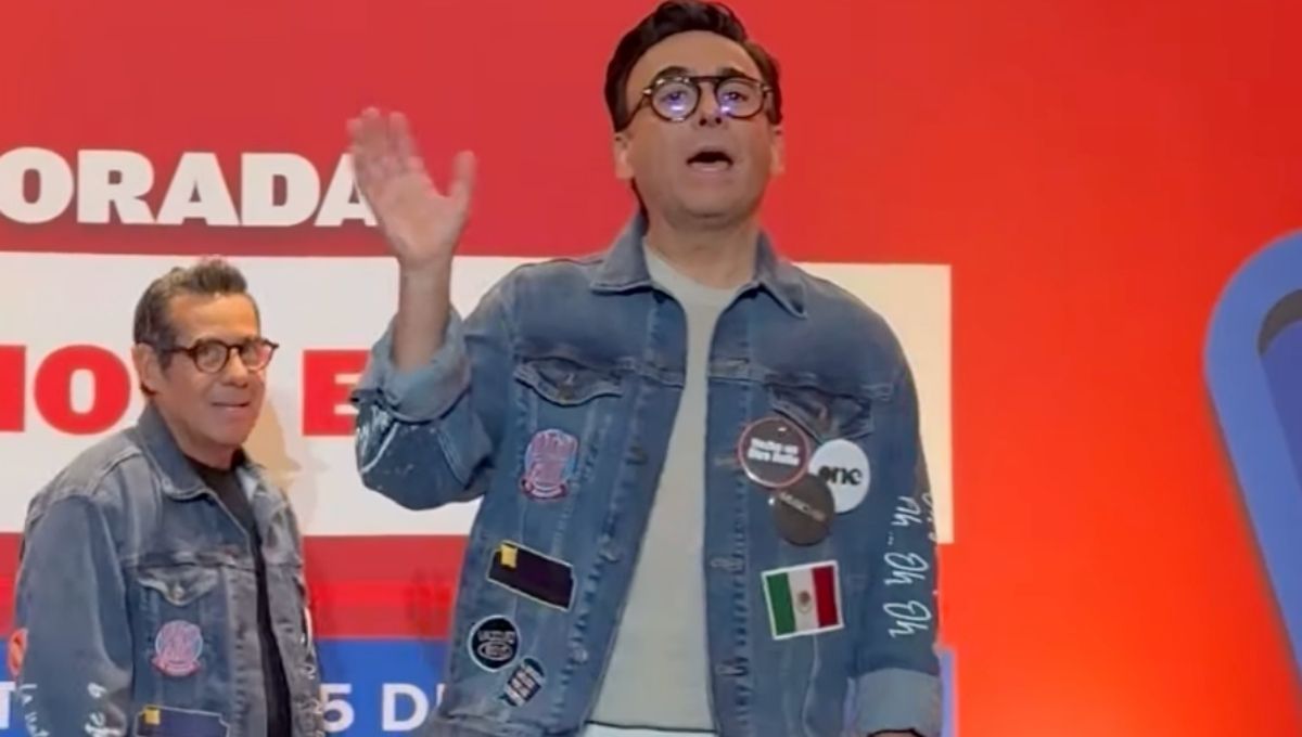 adal ramones y yordi rosado resgresan el concepto otro rollo a traves de una obra de teatro