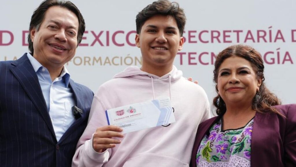 Beca a universitarias y universitarios para transporte