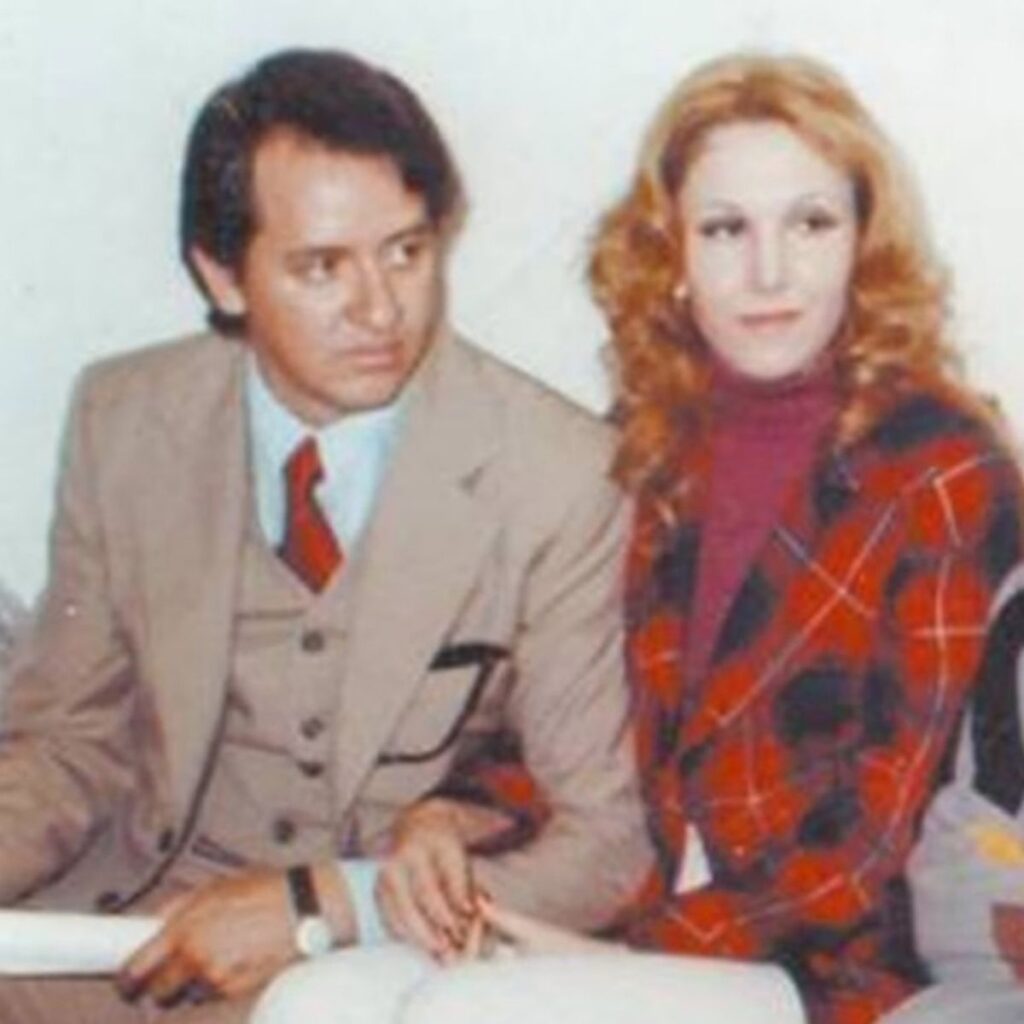 como empezo la relacion de florinda meza con carlos villagran