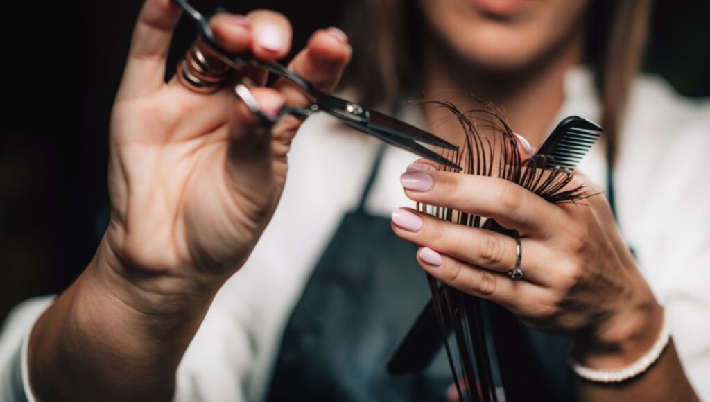 Cómo incluye la Luna en tu cabello según el día en que lo cortas