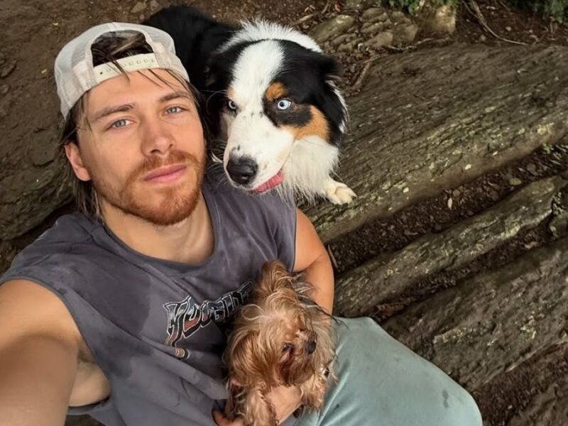 Aldo De Nigris habla de su perrito Rambo