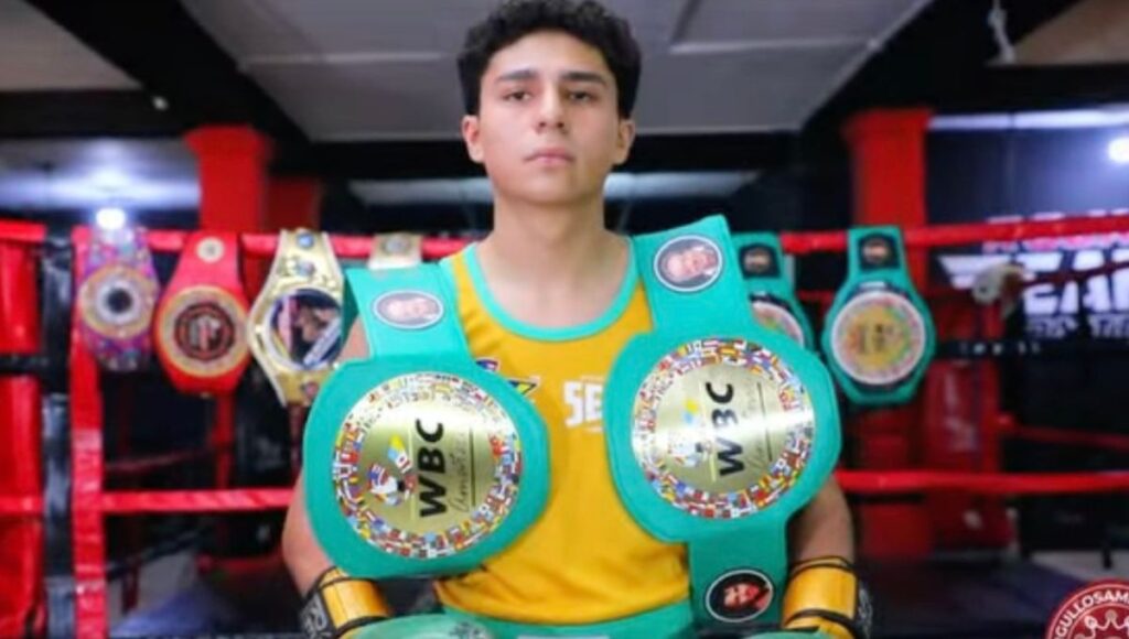 Mega función de box en Iztapalapa
