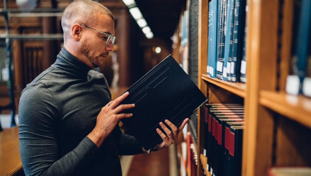 Efemérides y santoral de hoy 12 de septiembre