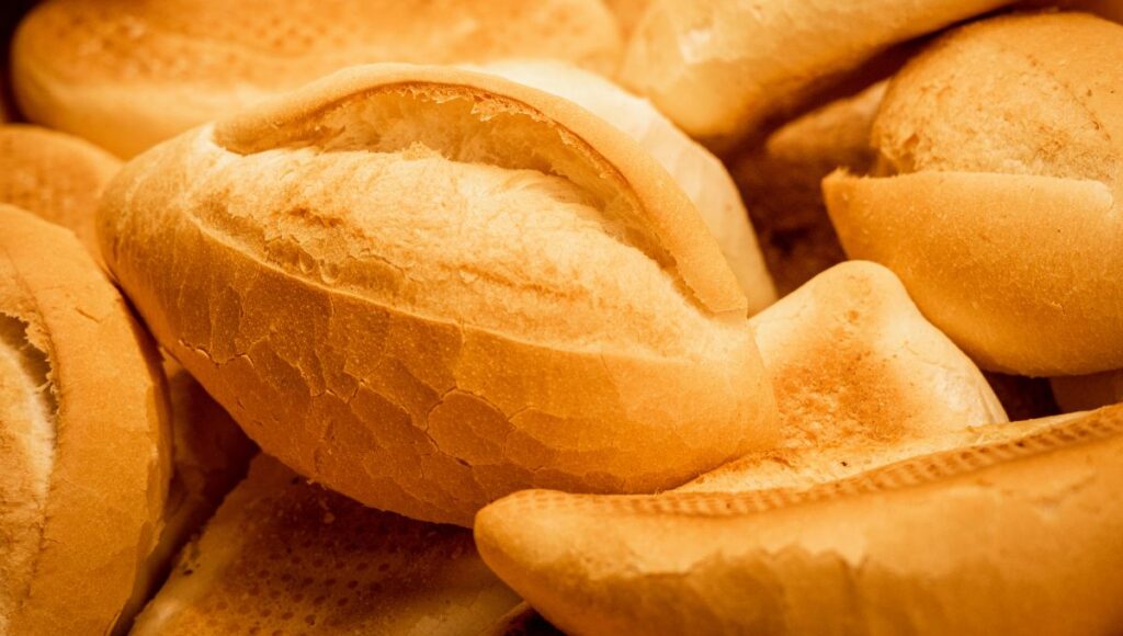 La UNAM revela que es bueno comer bolillo para curar el susto
