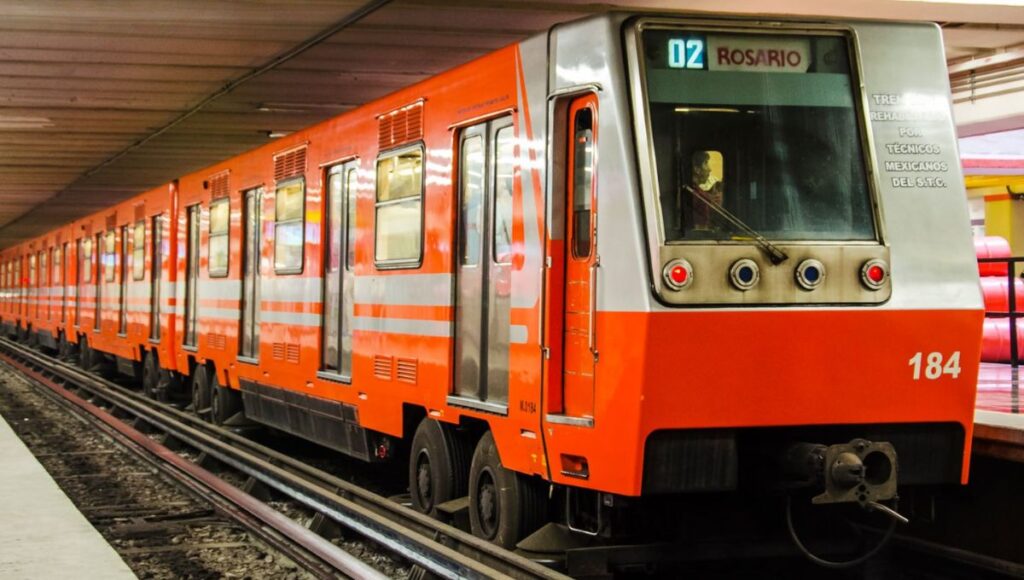 A qué hora cierra la Línea 1 del Metro CDMX