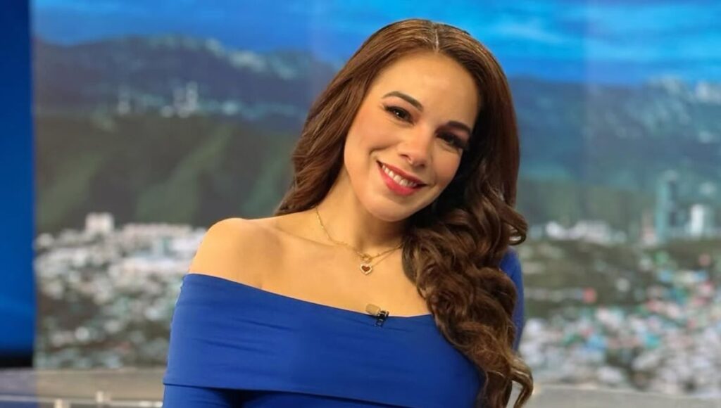 Qué programas conducía Devora Estrella