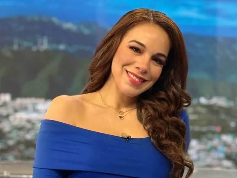 Qué programas conducía Devora Estrella