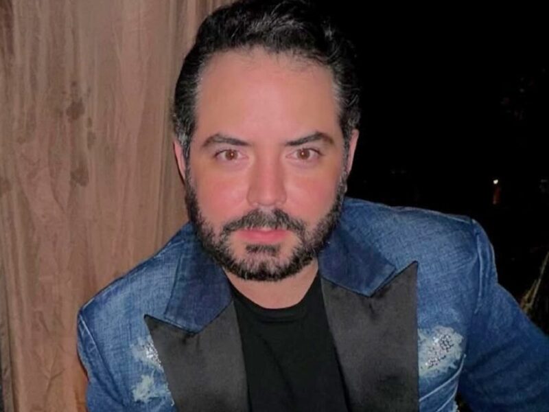 José Eduardo Derbez se fue de México