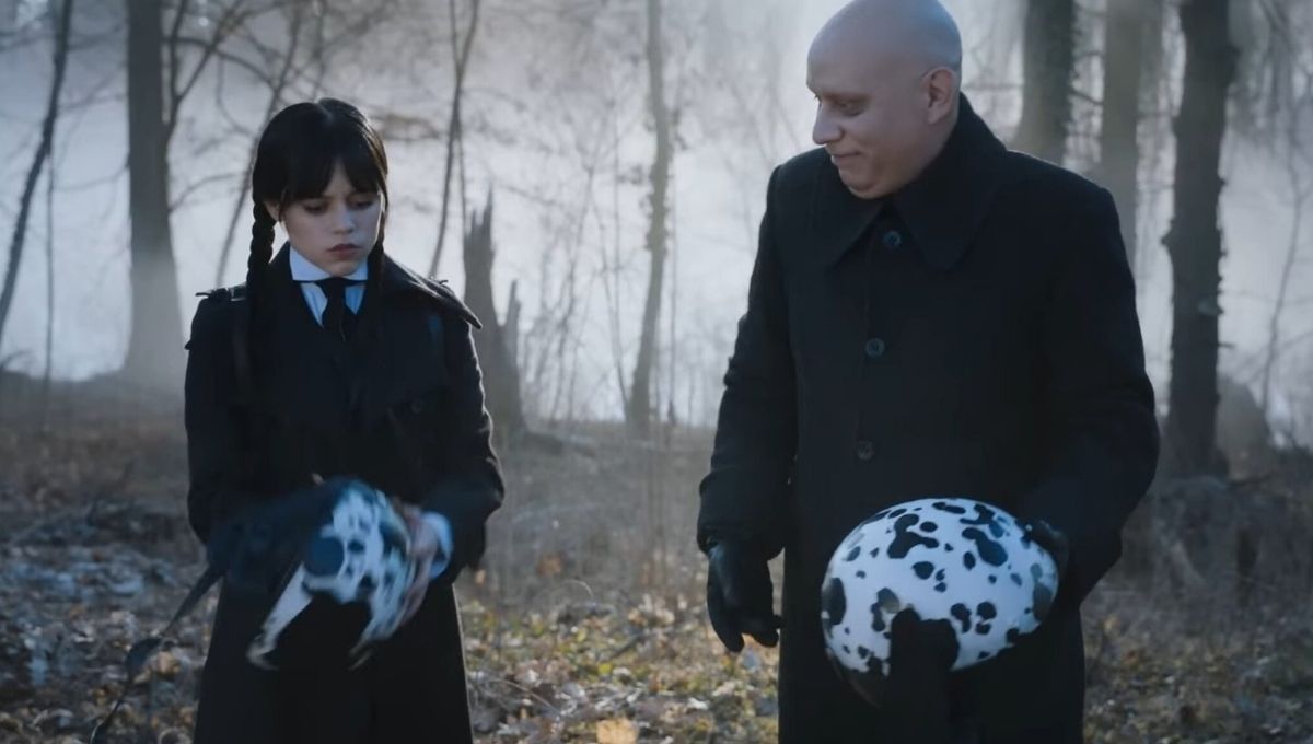 netflix prepara un spin-off de merlina con el tio lucas como protagonista