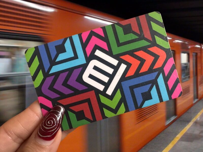 CDMX presenta tarjeta de movilidad integrada digital