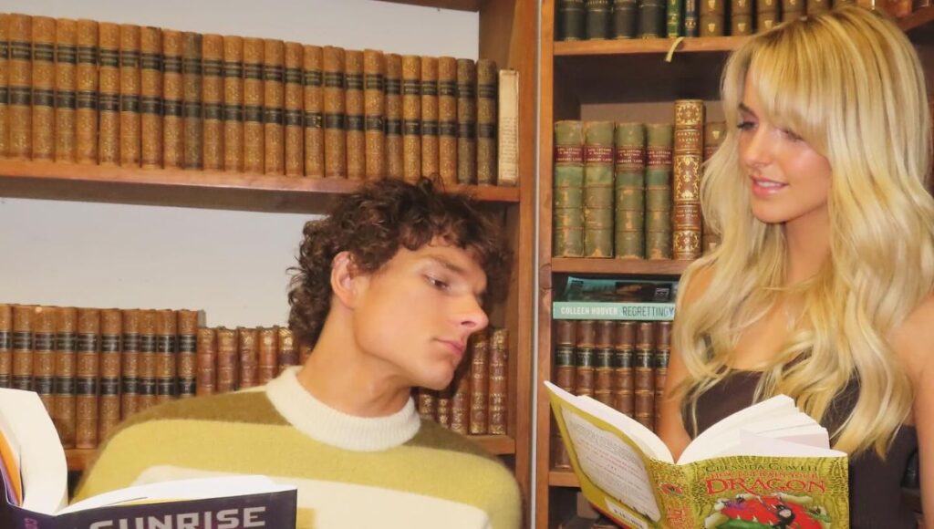 Son novios Mckenna Grace y Mason Thames de A pesar de ti