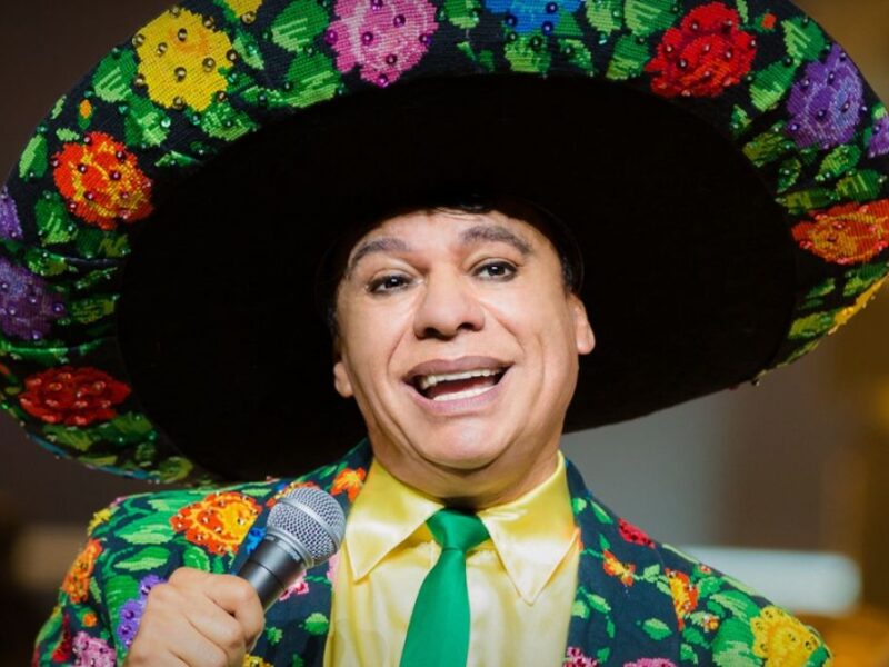 El año y la edad en que murió Juan Gabriel