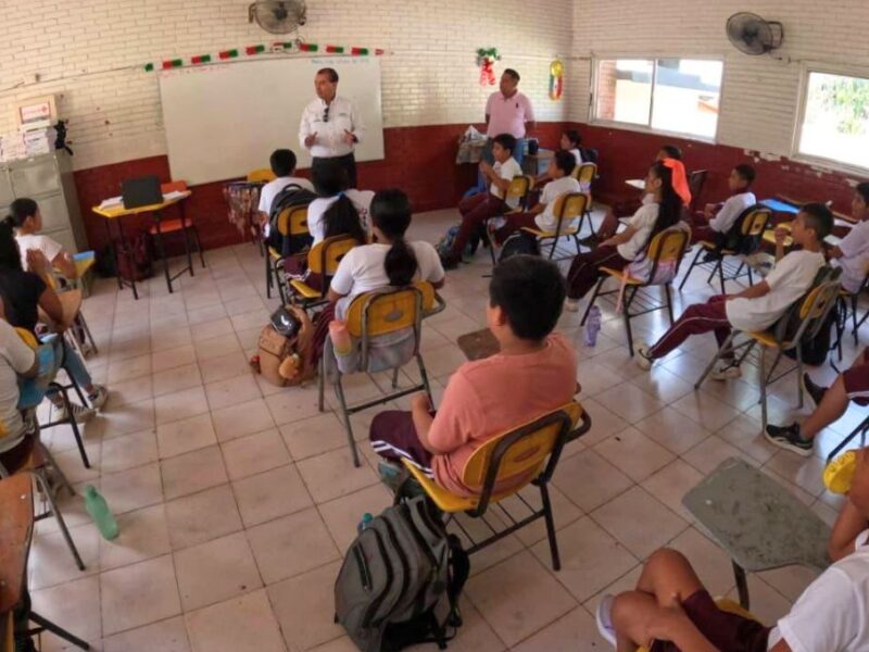 ¿Hay clases el 3 de noviembre? SEP confirma estados donde habrá megapuente