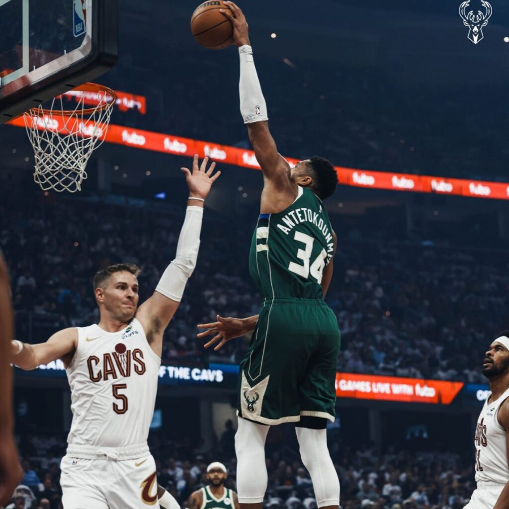 Horarios y dónde ver Knicks vs Bucks hoy 28 de octubre