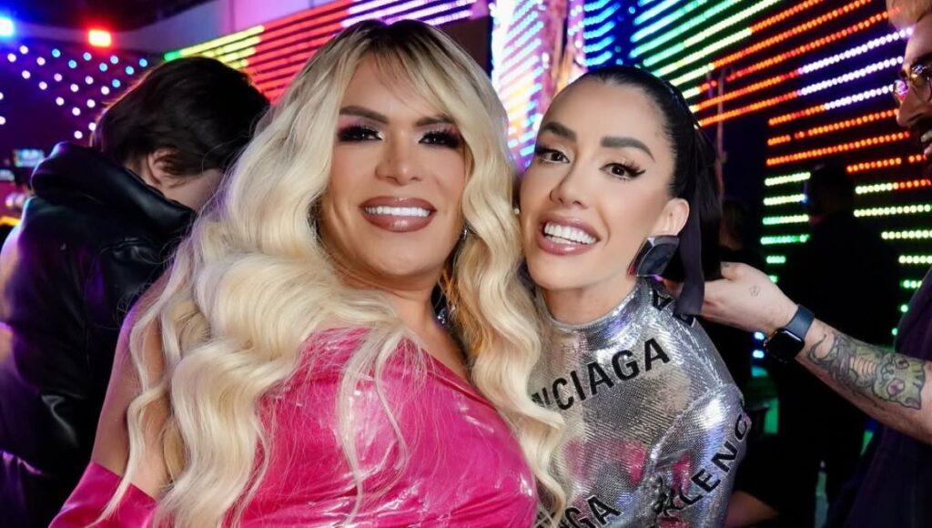 Karime Pindter conductora de La Más Draga 7