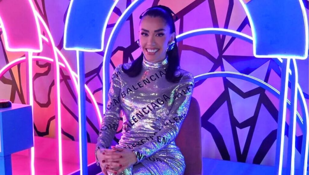 Karime Pindter conductora de La Más Draga 7