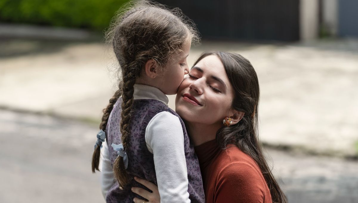 Por qué Leo se llevó a sus hijos en Nadie nos vio partir serie Netflix