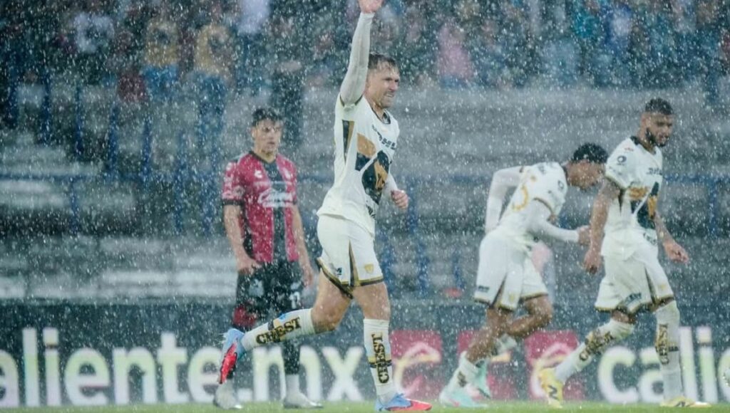 Por qué se fue Aaron Ramsey de los Pumas