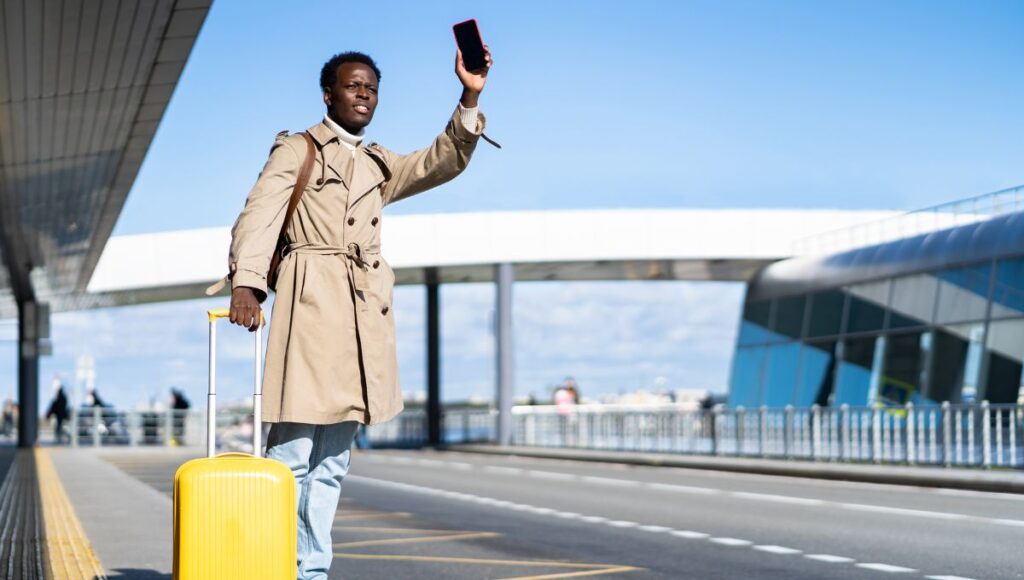 Uber ya puede hacer viajes a los aeropuertos en México