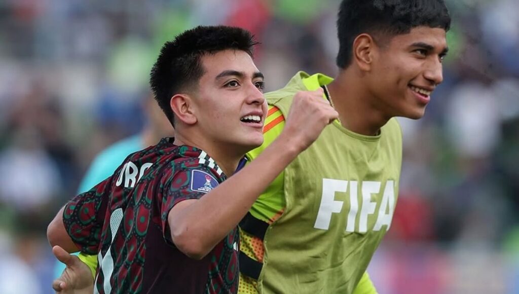 ¡Ya comenzó!, así fue la humillante BURLA de Mono Osuna a Ernesto Cázares en Exatlón México 2025