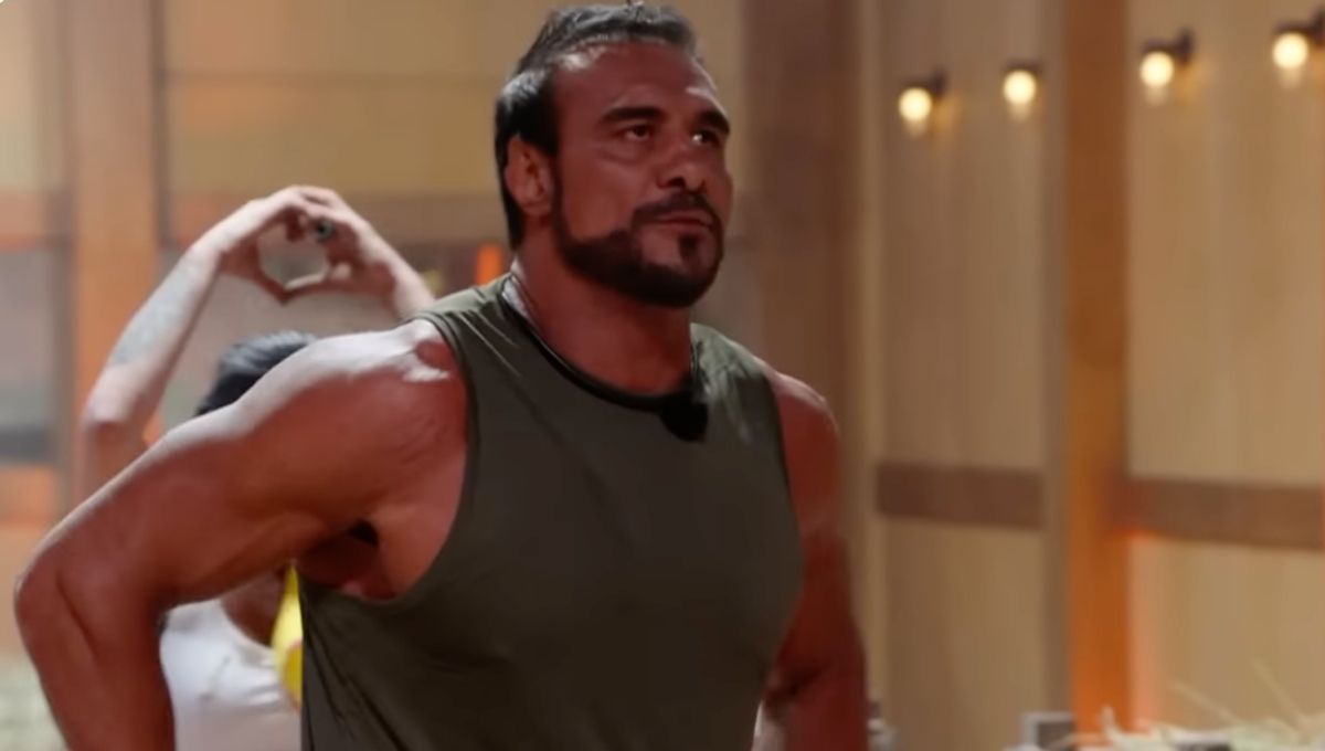 el patron aparece en otro evento de lucha simultaneo a la granja vip