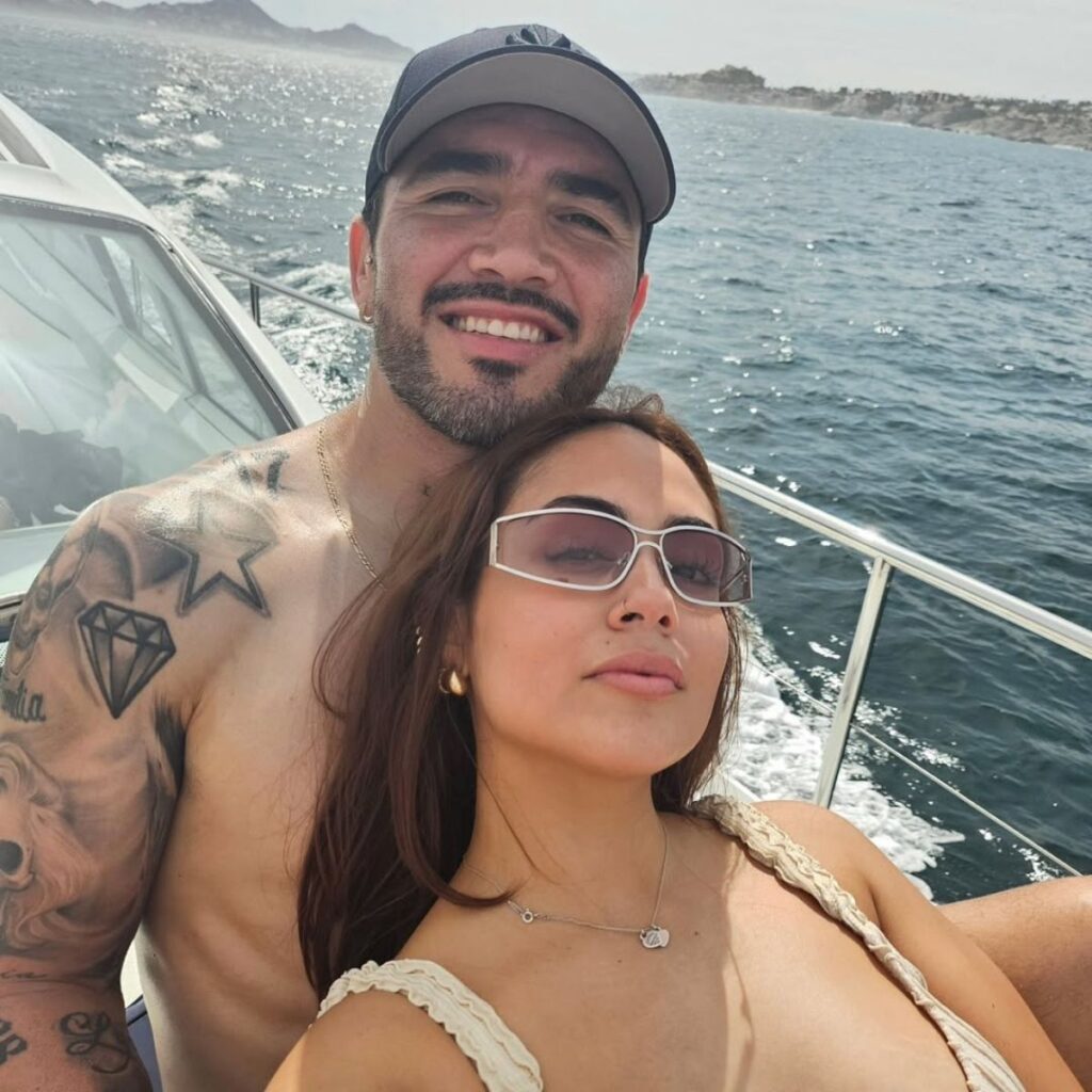 quien es la pareja de mono osuna