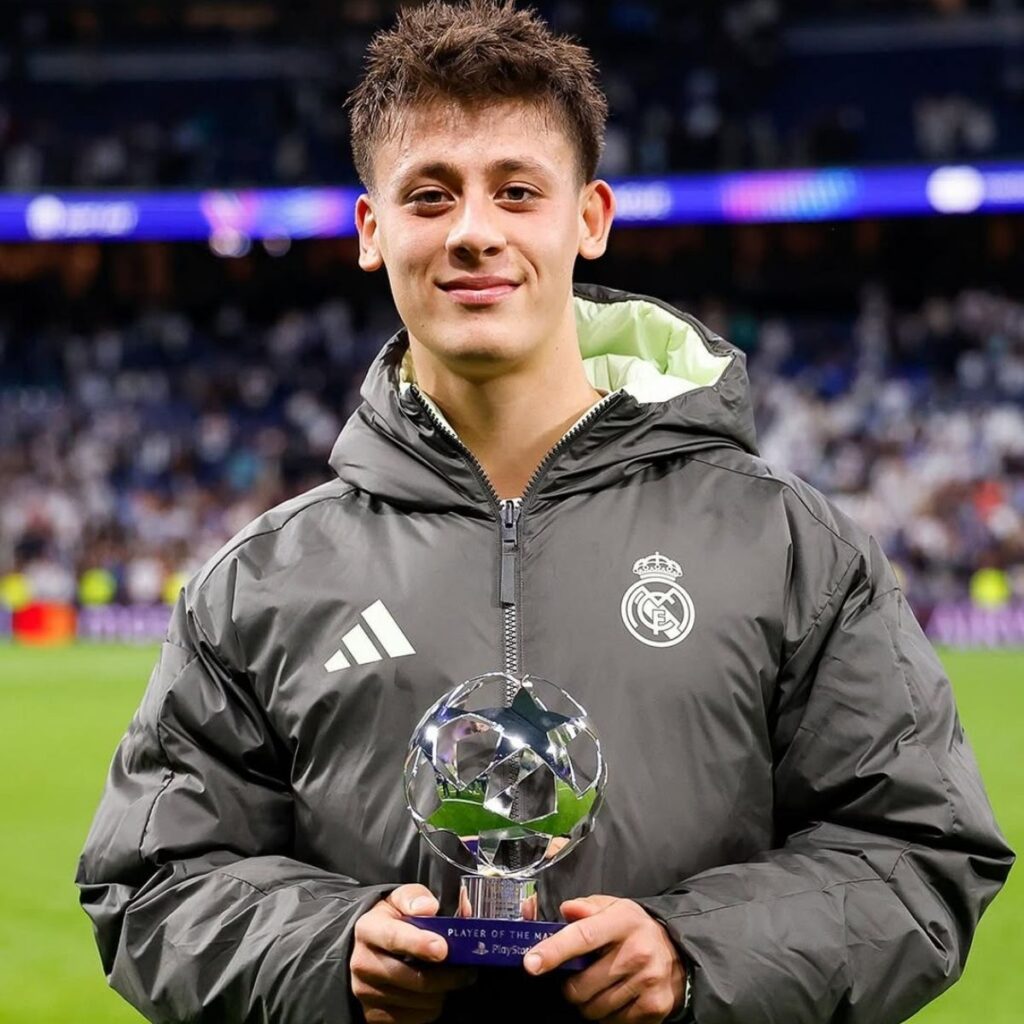 quienes fueron los mvp de la champions league en la jornada 3
