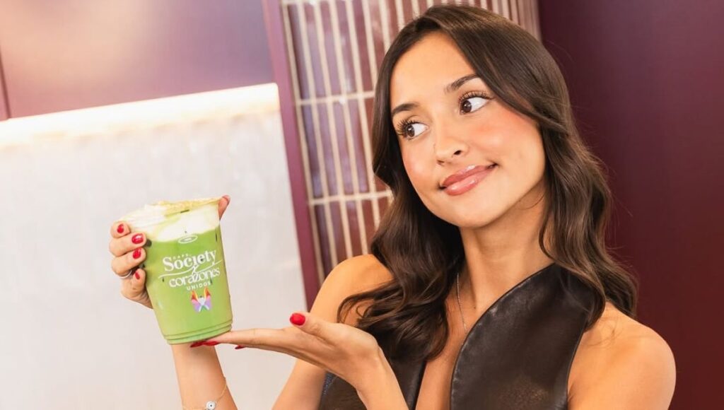 Precios y dónde comprar el matcha en colaboración de Alexandra Saint Mleux con Café Society