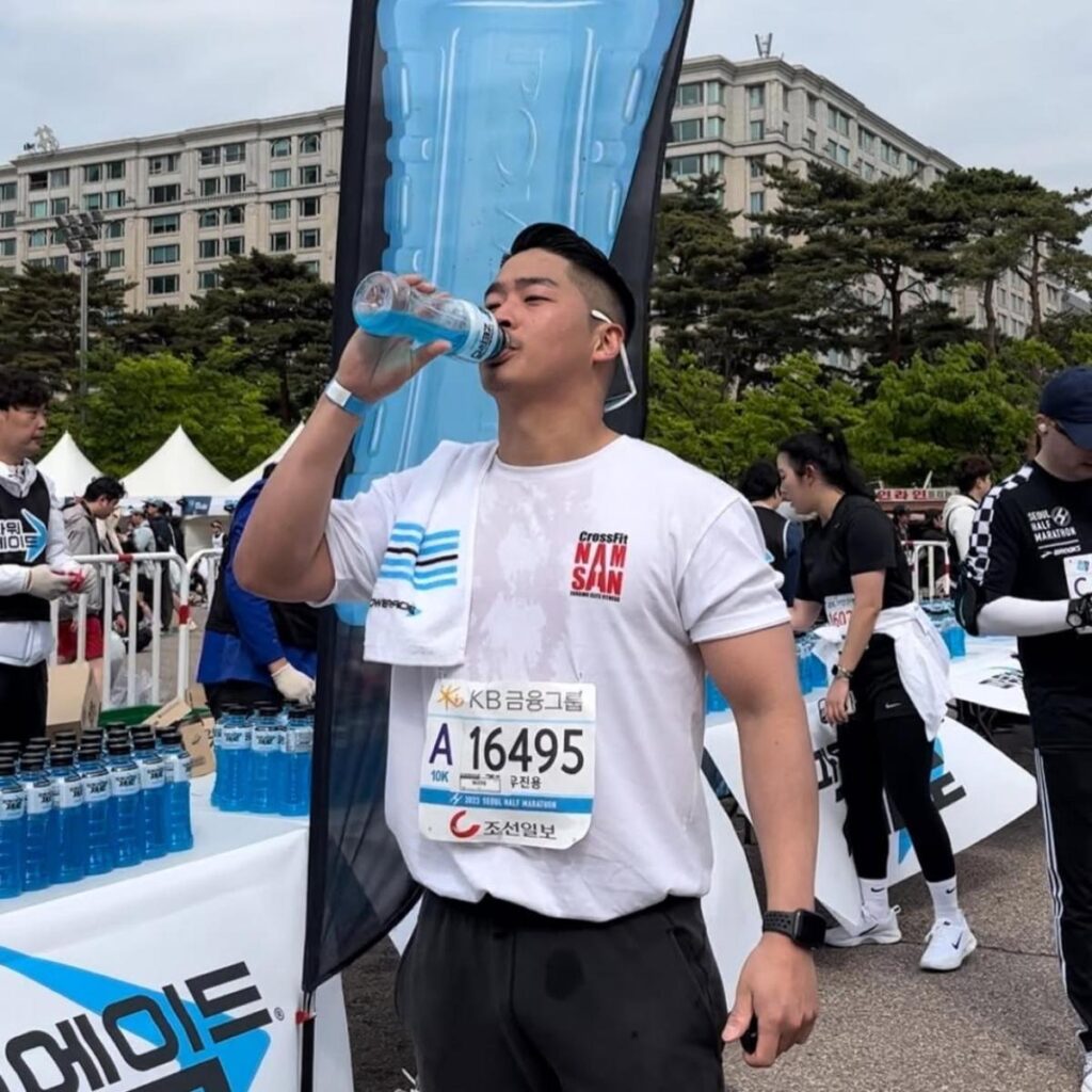 carrera woo jin-yong ganador de physical 100