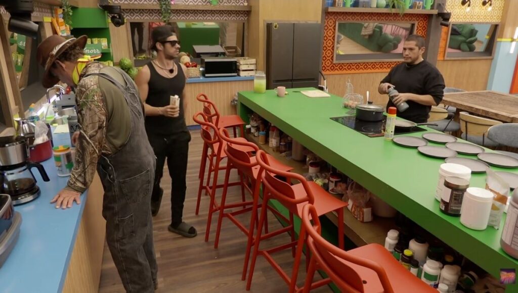 Eleazar se enfrenta a Teo en La Granja VIP