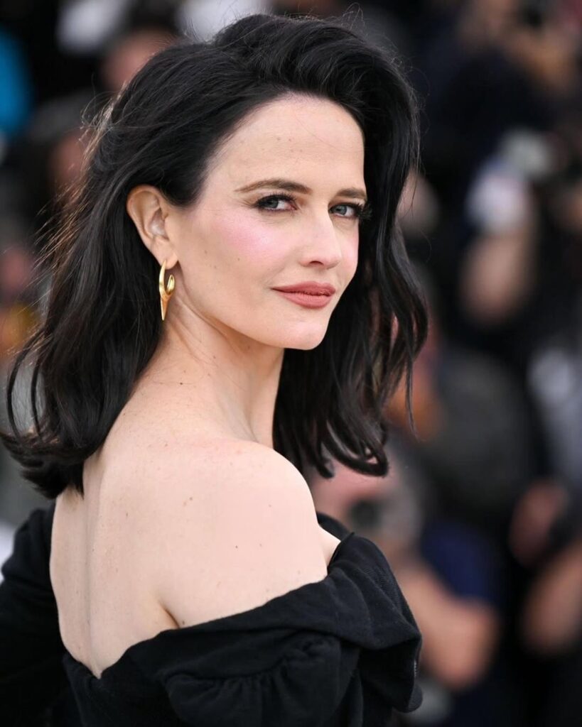 personajes de Eva Green en la temporada 3 de Wednesday