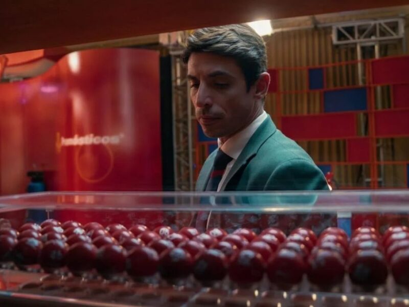 Alberto Guerra en la serie de Netflix Me late que sí