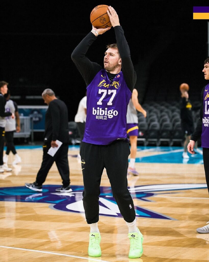 Hornets vs Lakers a qué hora y dónde ver en vivo el juego