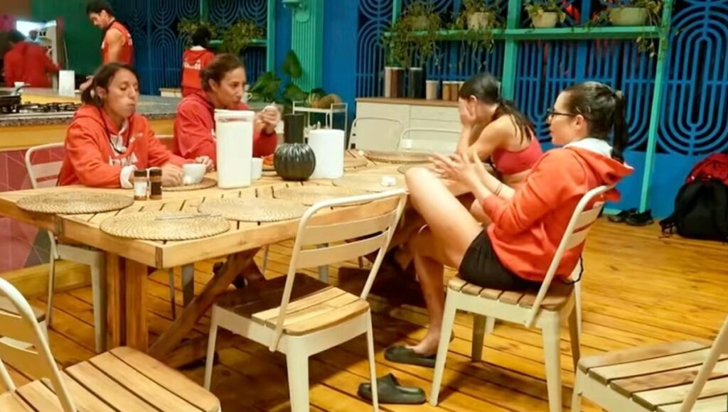 pelea de mati y paulette con novatas rojas en exatlon mexico