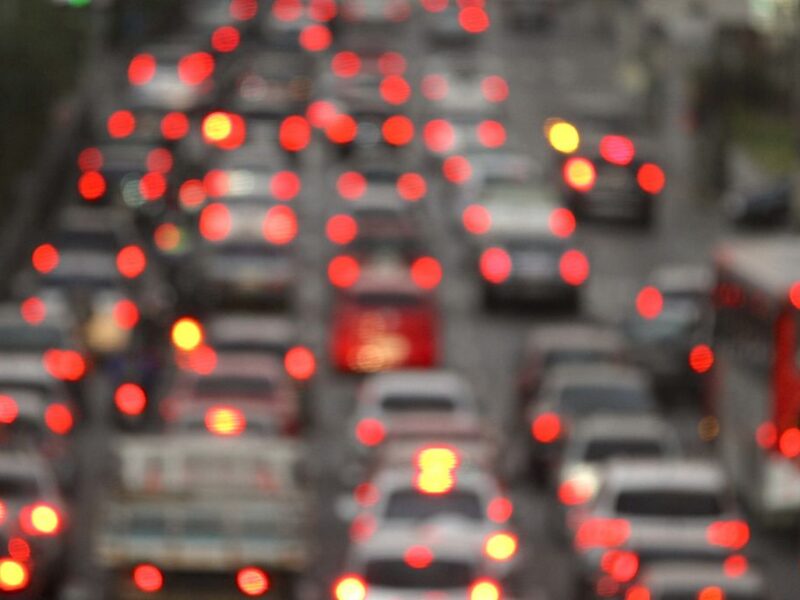 ¿Qué autos no circulan hoy lunes 17 de noviembre?